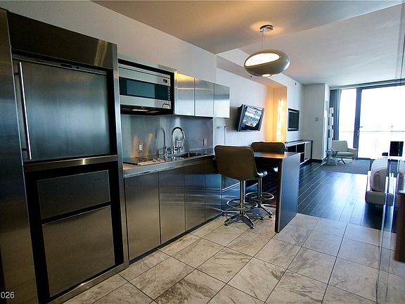 4th image of 4381 W Flamingo Rd #3118