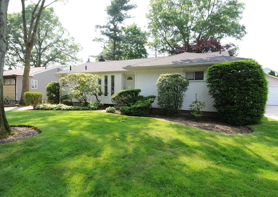 1st image of 1459 Plum Ln