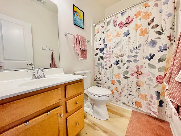 127 Streamview Dr — Photo 8