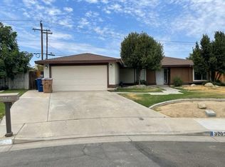 3205 Kennedy Way, Bakersfield, CA 93309