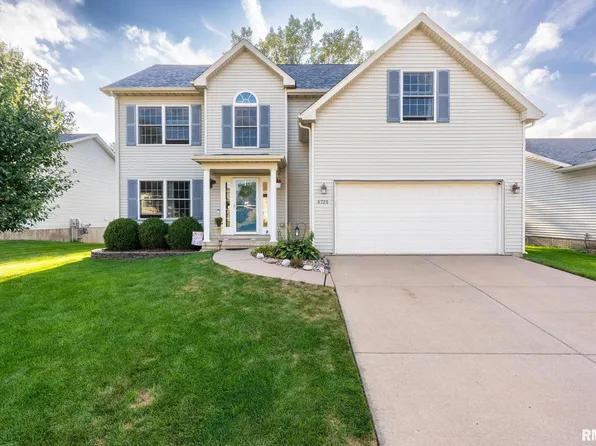 6726 Brookview Ln, Davenport, IA 52806