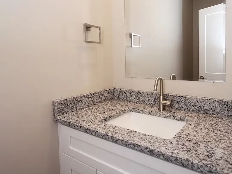 841 W Burnham St #1 — Photo 9