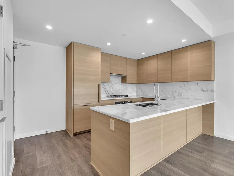 305 Morrissey Rd #2106 — Photo 8