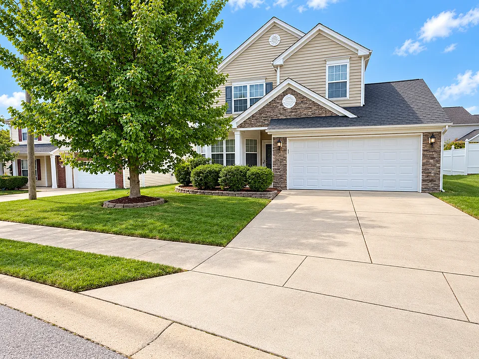 2262 Flowing Dr