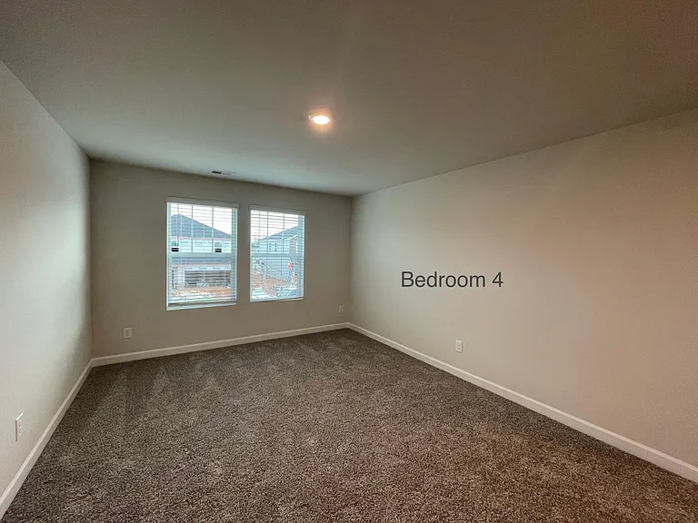 1056 Apple Dr — Photo 13