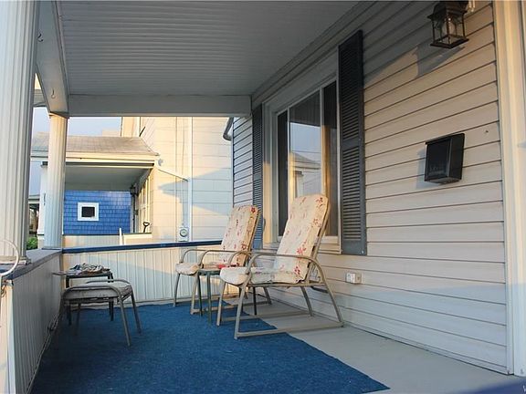 4th image of 2407 Weston Ave