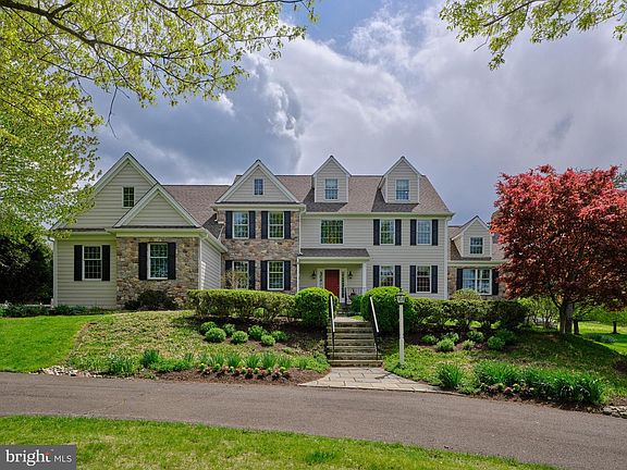 2nd image of 1300 Sackettsford Rd