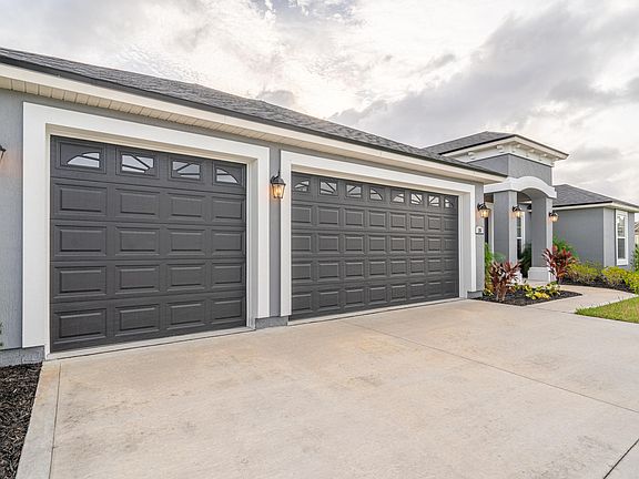 5th image of 26 Henrico Dr