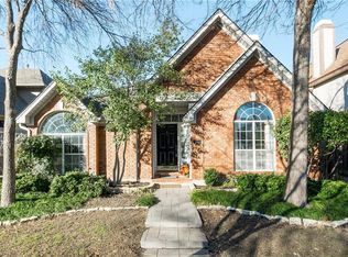 313 Dakota Trl, Irving, TX 75063