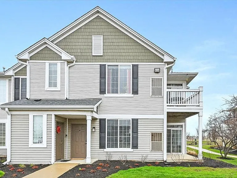 Farmington Lakes Apartments — Photo 26