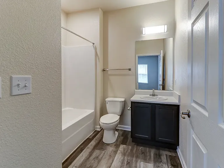 West Way I Apartments — Photo 28