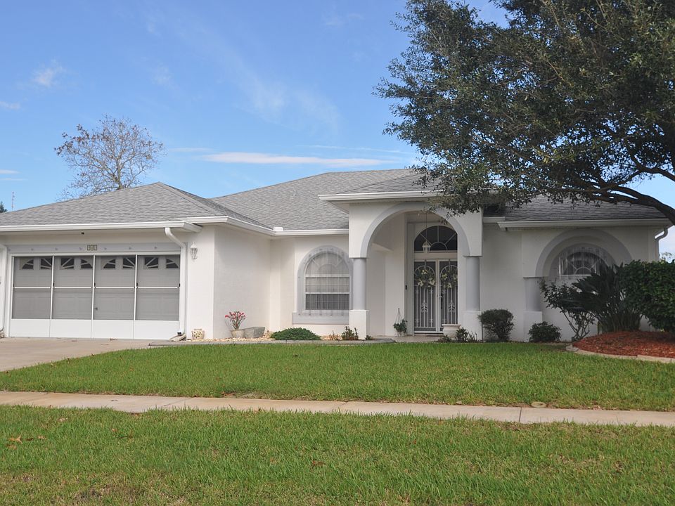 945 Falls Trail