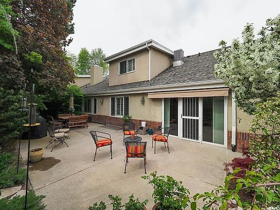 4th image of 2938 S Sierra Point Pl