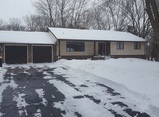 26225 Galen Dr, Wyoming, MN 55092