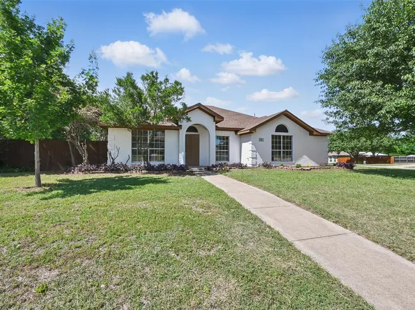 731 High Knoll Dr, Midlothian, TX 76065