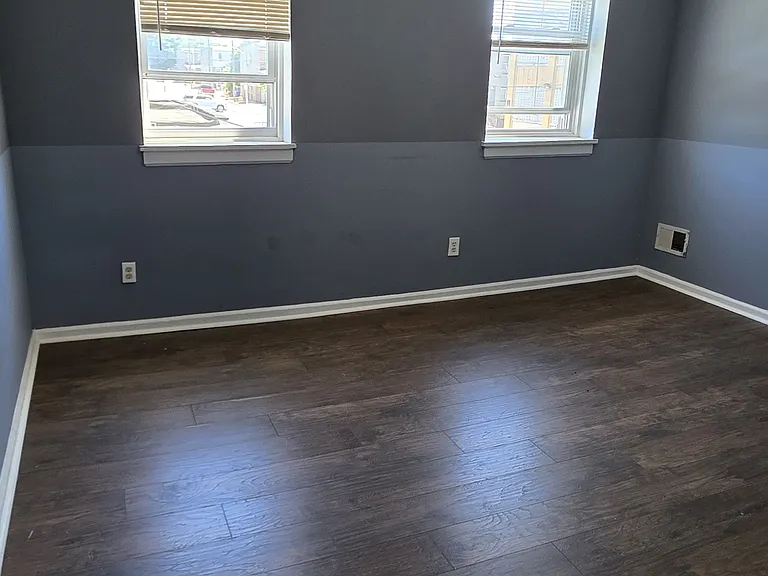 2133 W Mulberry St — Photo 9