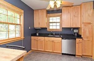 4th image of 4553 30th Ave S