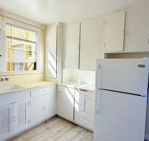 1215 Park Street — Photo 3