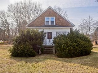 1019 Burnett Rd, Chicopee, MA 01020