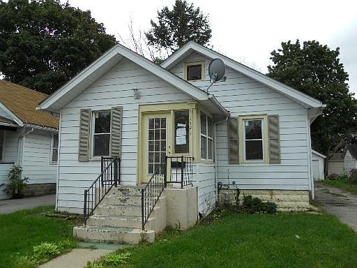 1st image of 1723 Catalpa St