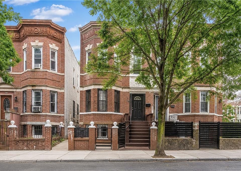 1st image of 904 Avenue C