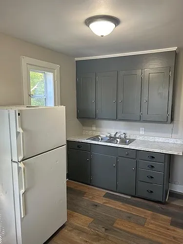 1360 S Arch Ave #4 Photo 1