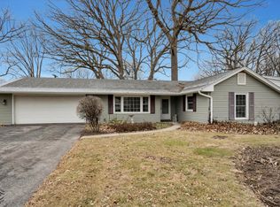 46 Briarcliff Rd, Montgomery, IL 60538