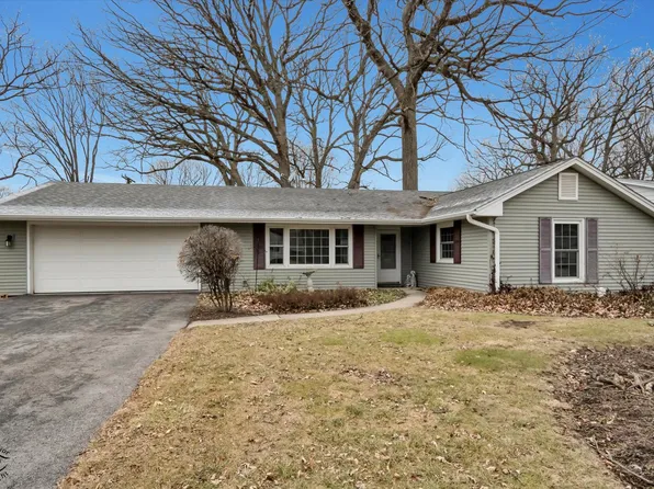 46 Briarcliff Rd, Montgomery, IL 60538