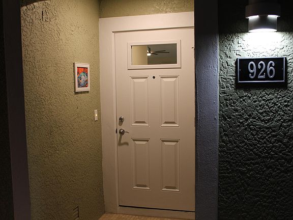 3rd image of 926 NW Spruce Ridge Dr