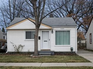 11055 Chapp Ave, Warren, MI 48089