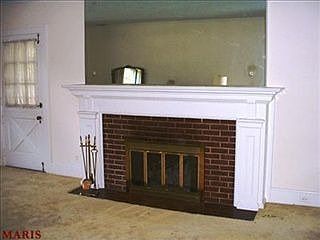 3rd image of 203 W Jewel Ave