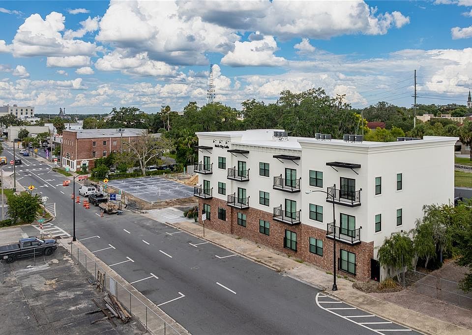 1st image of 419 SE 1ST AVENUE #201