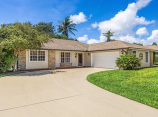 7876 SE Trenton Ave, Hobe Sound, FL 33455