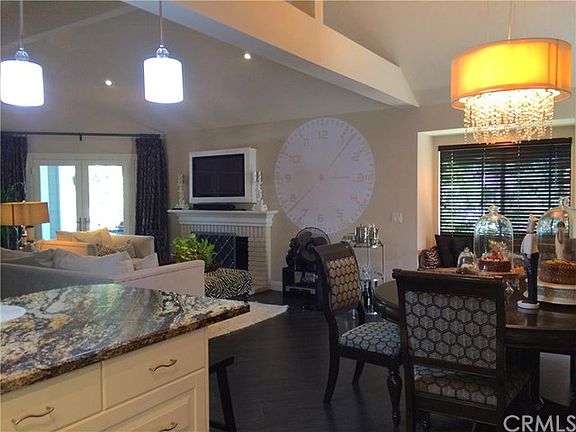 3rd image of 160 Woodburne #86