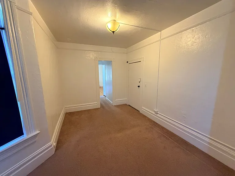 1628 Fairview St — Photo 5