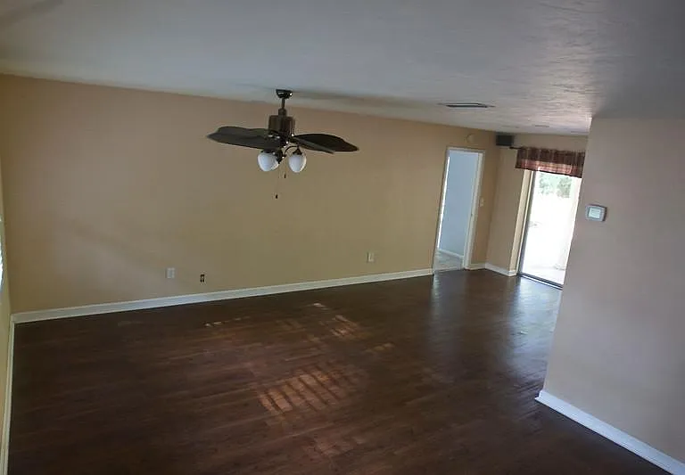 1722 SW 81st Ter — Photo 5