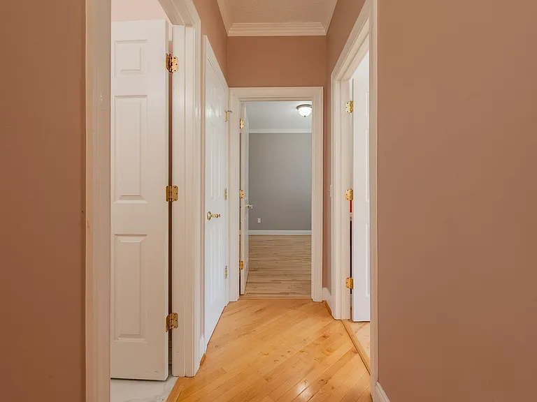 1701 Stratford View Dr — Photo 40