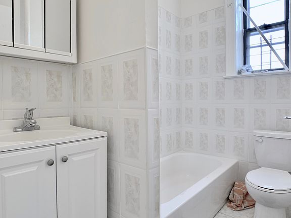 5th image of 1080 Ovington Ave APT C5