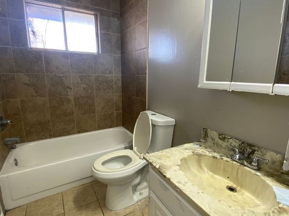 301 NW 83rd St