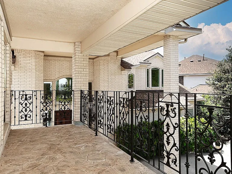 7159 Kingston Cove Ln — Photo 32