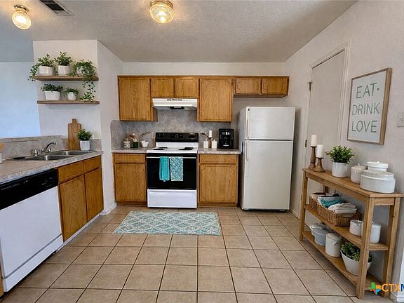 4th image of 4403 Deek Dr