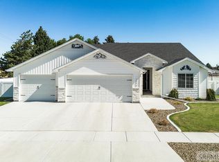 1296 Angela St, Chubbuck, ID 83202