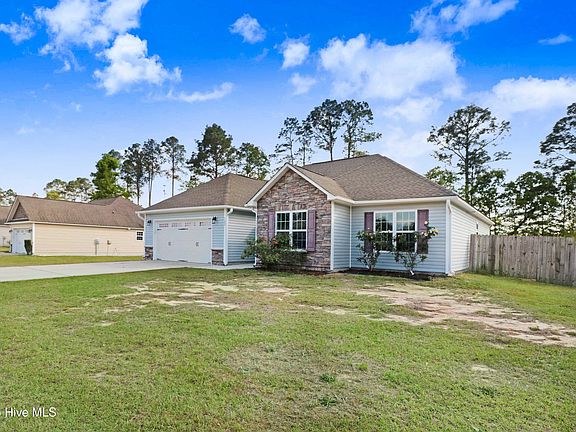 2nd image of 102 Quail Hollow Drive