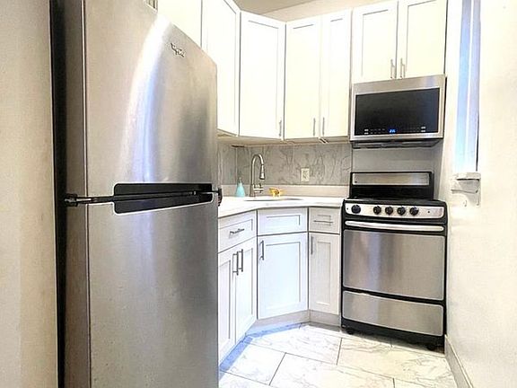 5th image of 240 E 81st St APT 2S