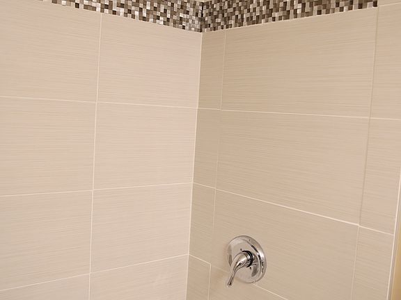 5th image of 2199 Bull Run Ct