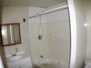 96 Lyon St #2, Amsterdam, NY 12010