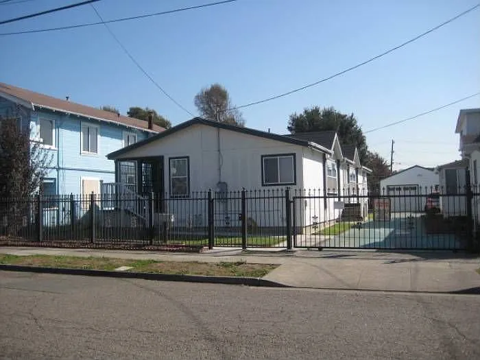 1336 83rd Ave photo 1