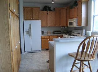 6752 Cannon Farms Dr NE, Rockford, MI 49341