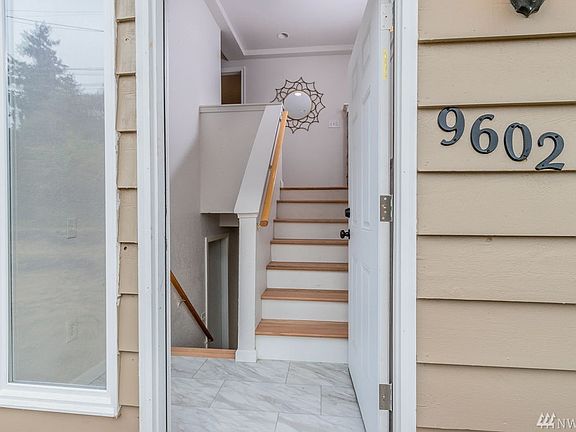 4th image of 9602 Park Ave S
