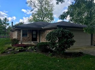 8765 Meadowcreek Dr, Centerville, OH 45458